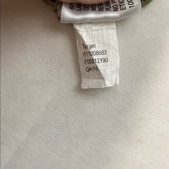 Mossimo Women’s V-neck Shirt - Picture 5 of 5